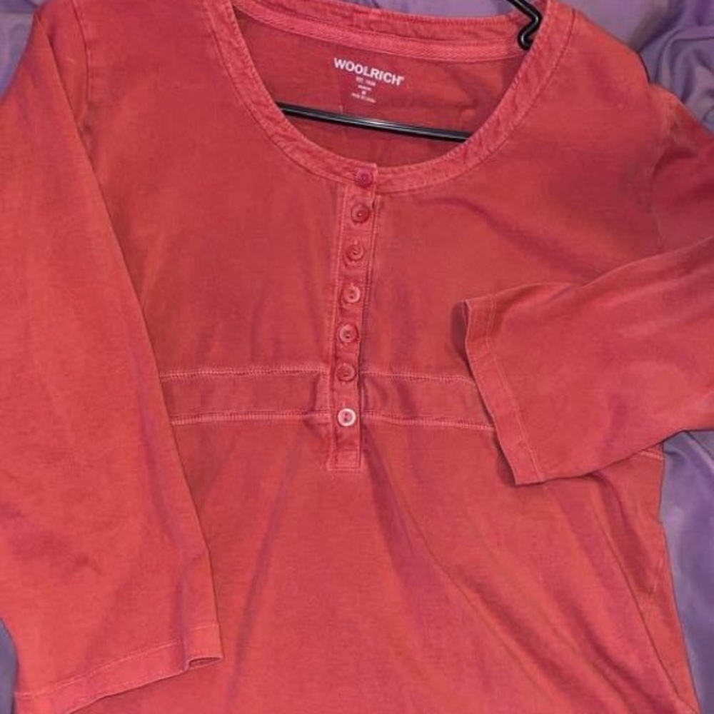 Women’s shirt